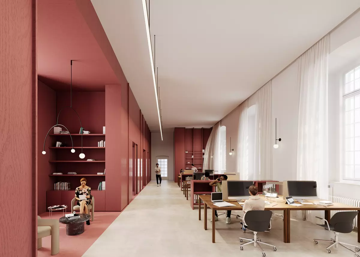 Innenraum einer Bibliothek in einem öffentlichen Bildungsbau: Visualisierung eines offenen Lern- und Arbeitsraums mit langen Arbeitstischen, Computerarbeitsplätzen, Regalwänden, integrierten Loungebereichen, natürlicher Belichtung, textilen Vorhängen und ruhiger Material- und Farbgestaltung im Kontext einer Bestandstransformation.